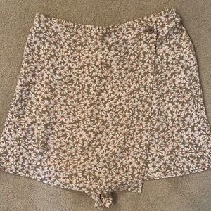 NWT AE daisy skort 🌸